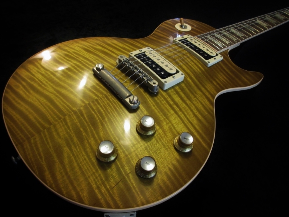 Gibson Les Paul Stripped Relic Aged Lemon Burst No Burst