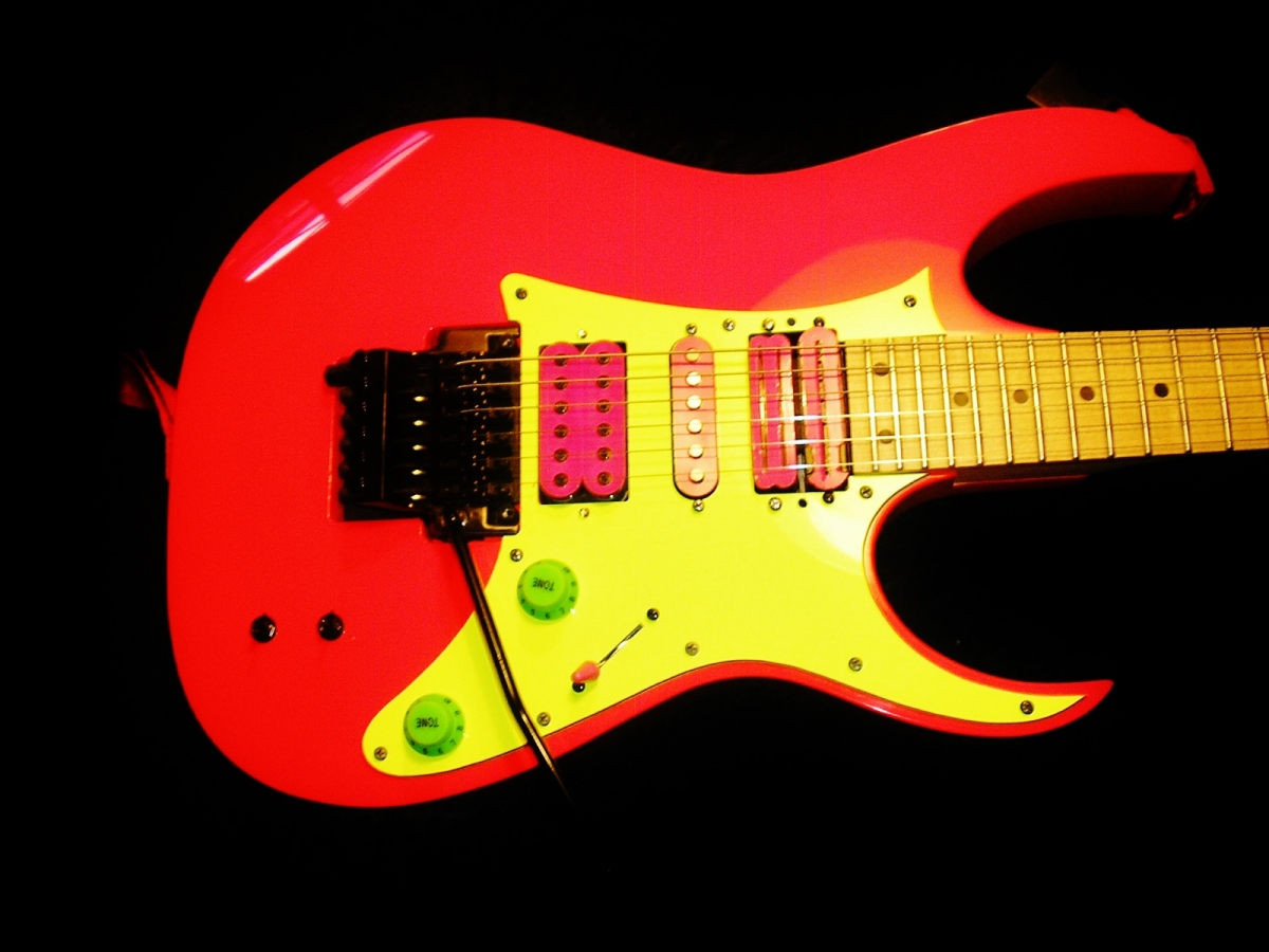 Road Flare Red Ibanez Sustainer Install
